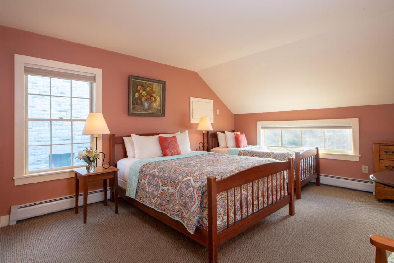 Inn On The Green Middlebury Exterior photo